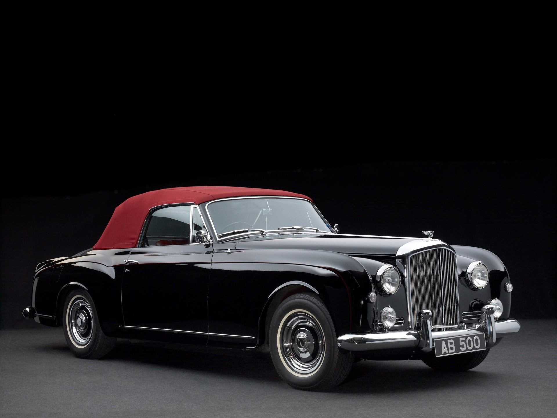 Wie reinige und versiegele ich mein Cabrio- und Stoffverdeck?